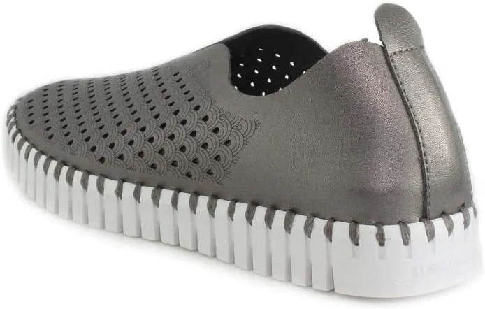 TULIP SLIP - ON SHOE
