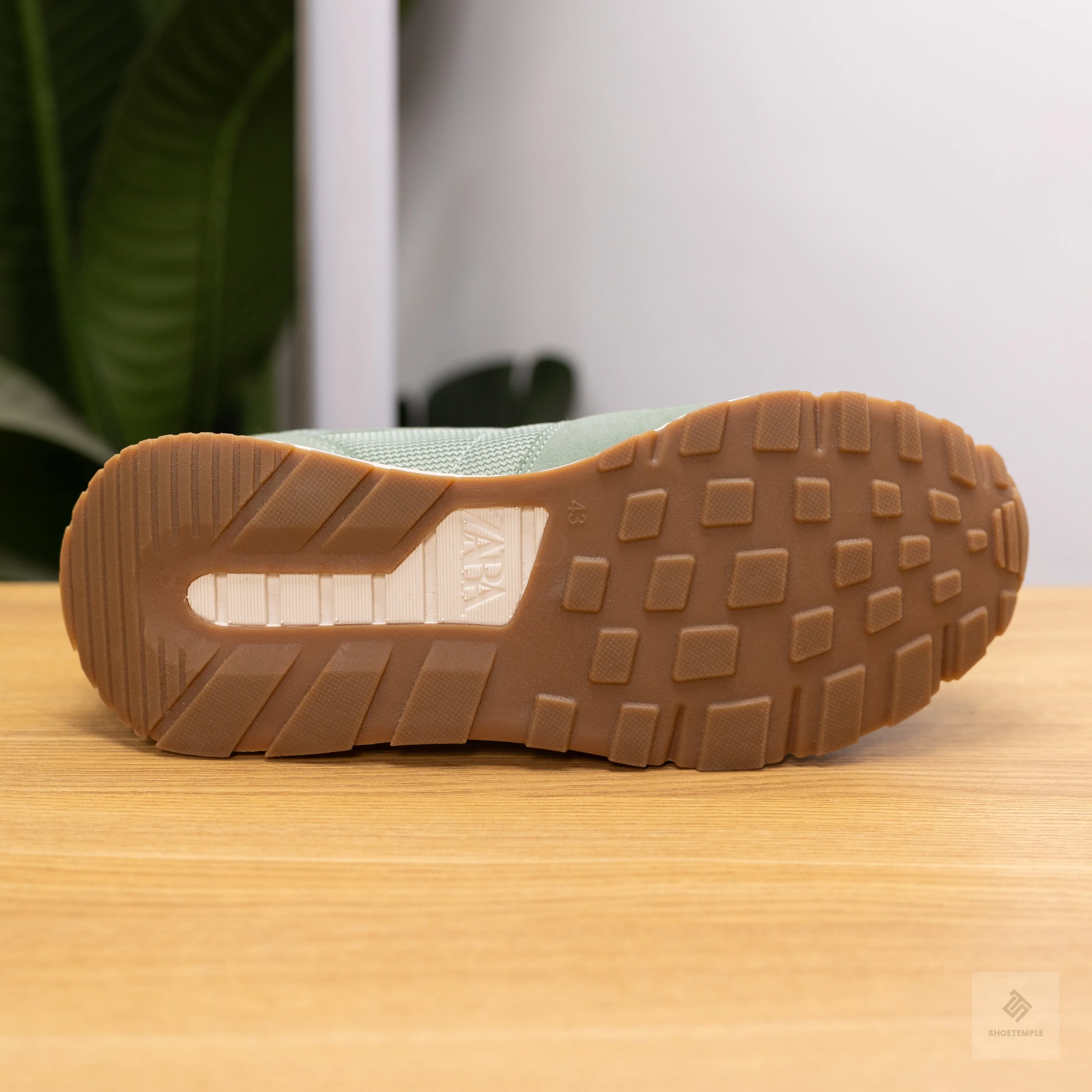 Zara Sneakers